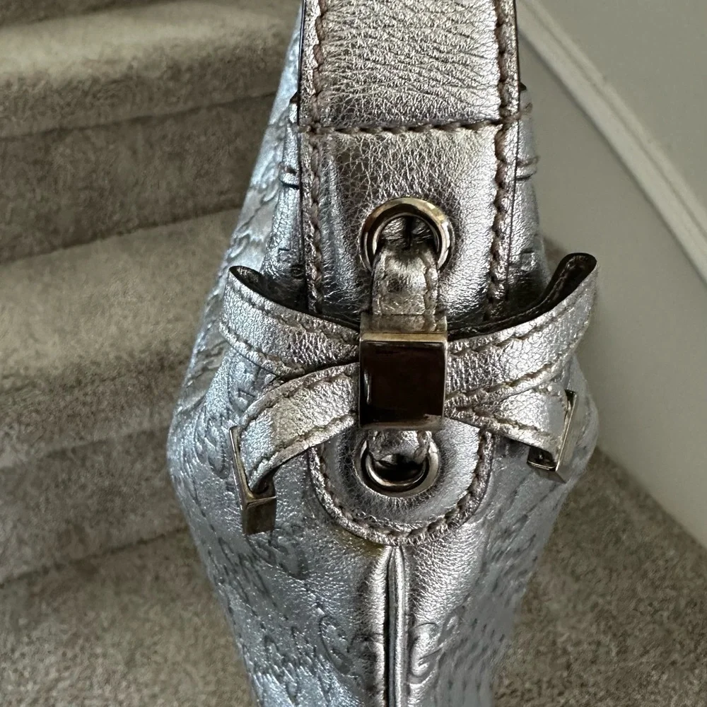 Gucci Silver Monogram Shoulder Bag - Picture 8 of 12
